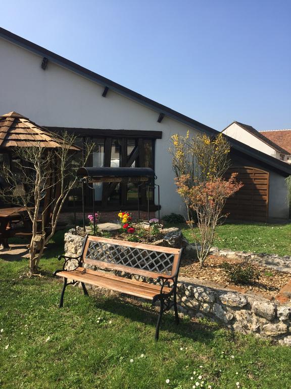 Hotel De La Bonnheure Bracieux Exterior foto