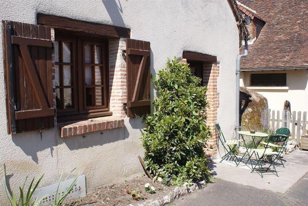 Hotel De La Bonnheure Bracieux Exterior foto